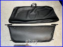 BMW 1-Series E88 Convertible Wind Deflector and Leather Storage Case
