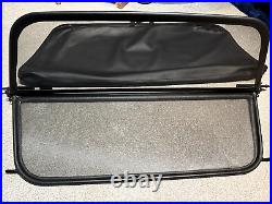 BMW 1-Series E88 Convertible Wind Deflector and Leather Storage Case