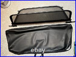 BMW 1-Series E88 Convertible Wind Deflector and Leather Storage Case