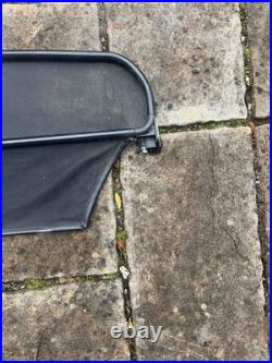 BMW z3 wind deflector with fitting key VERY RARE