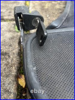 BMW z3 wind deflector with fitting key VERY RARE