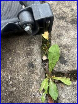 BMW z3 wind deflector with fitting key VERY RARE