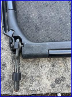 Bmw Z3 Series / E36 Genuine Mesh Wind Deflector & Bag P/n 9407 9407 972 Bmw Z3 Series / E36 Genuine Mesh Wind Deflector & Bag P/n 9407 9407 972